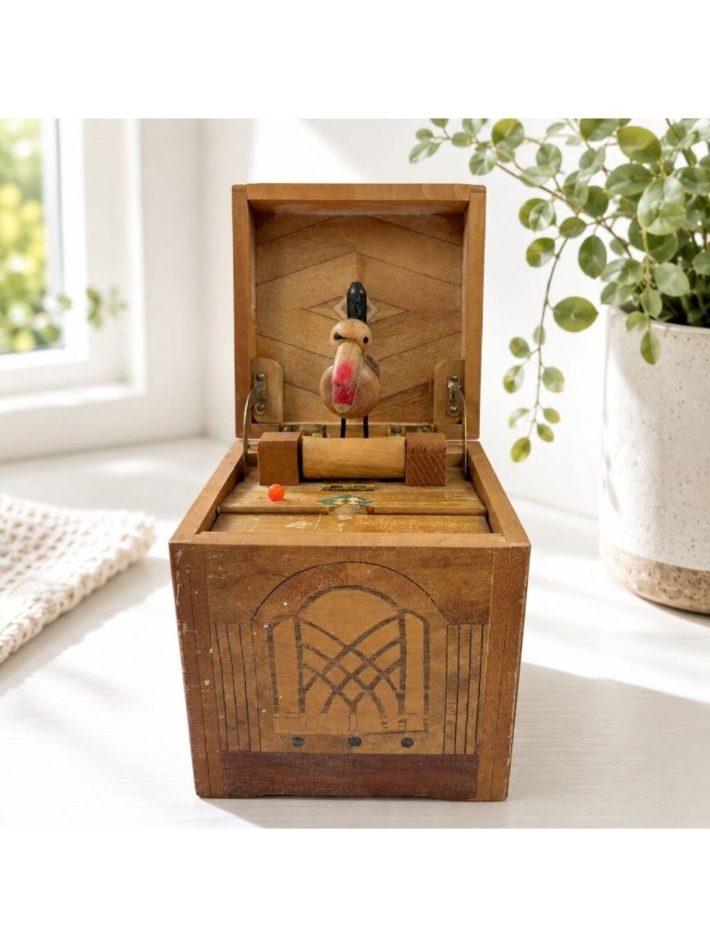 Vintage Wooden Music Box With Dancing Bird Japan Handcrafted Inlay Design 4.5" T